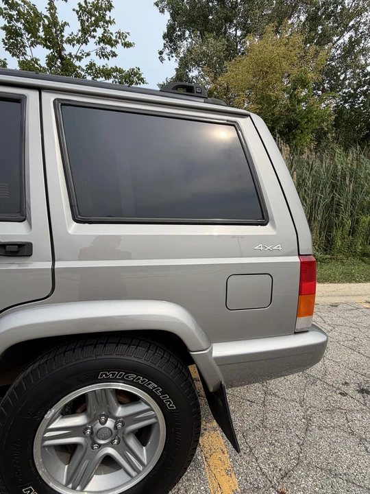 2000 Jeep XJ Cherokee - Image 20 of 31