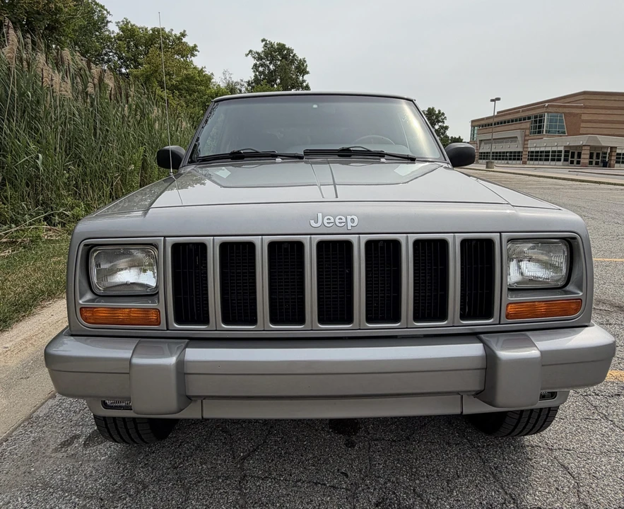 2000 Jeep XJ Cherokee - Image 12 of 31