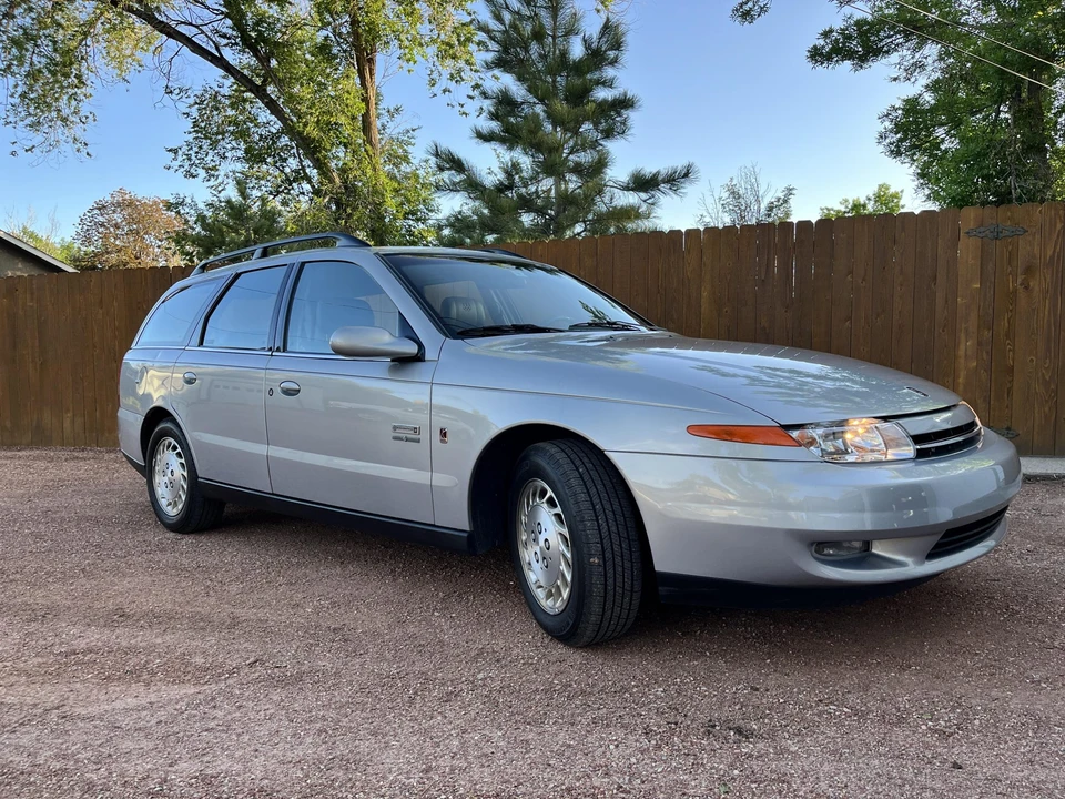 2000 Saturn - Image 10 of 31