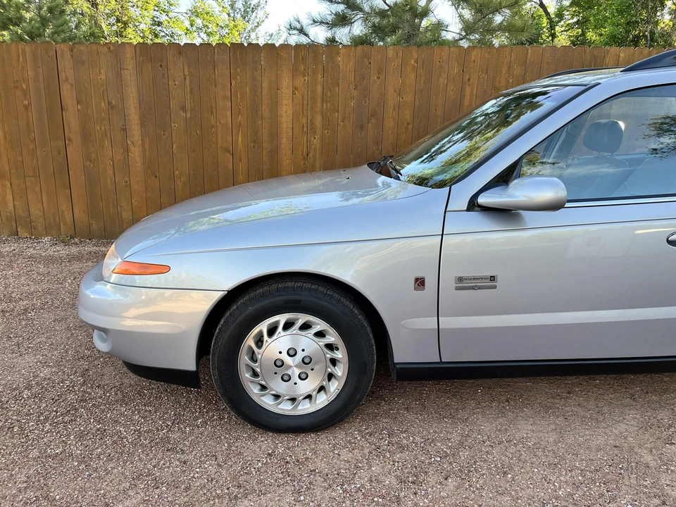 2000 Saturn - Image 14 of 31