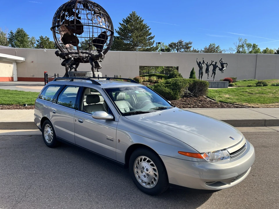 2000 Saturn - Image 11 of 31