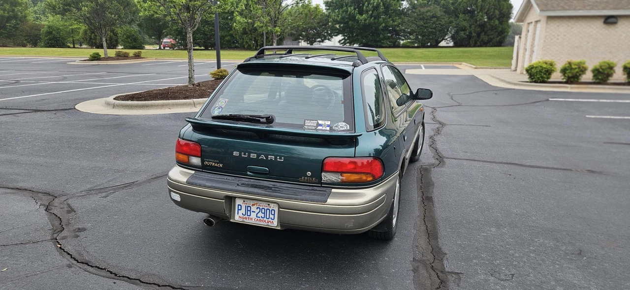2000 Subaru Impreza 1st Gen - Image 12 of 31