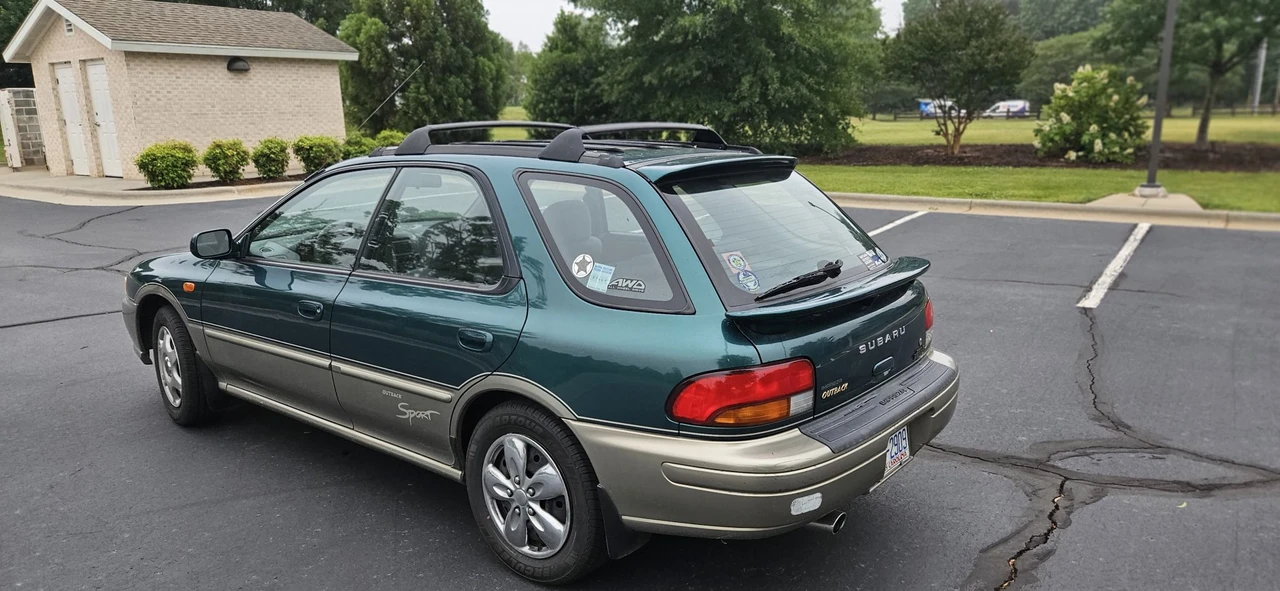 2000 Subaru Impreza 1st Gen - Image 9 of 31