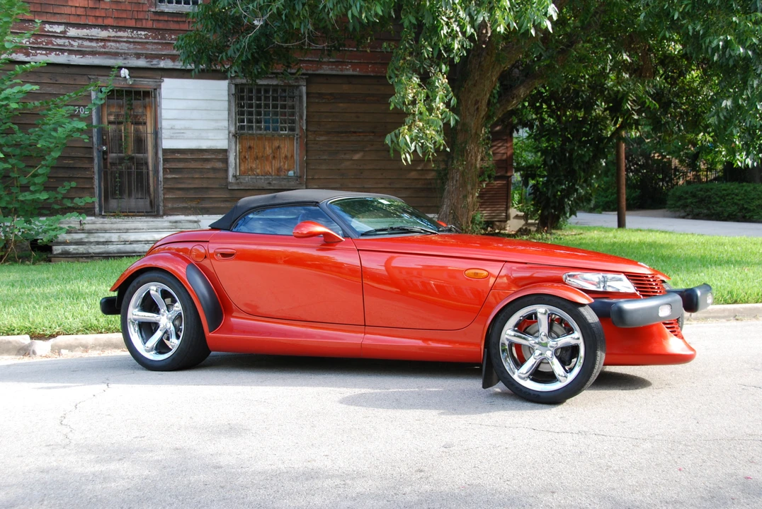 2001 Plymouth Prowler - Image 9 of 31
