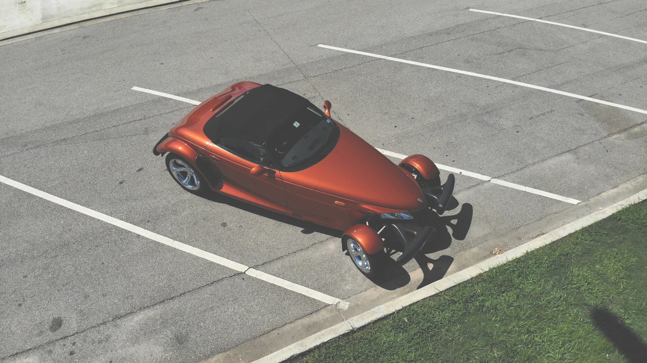 2001 Plymouth Prowler - Image 24 of 31