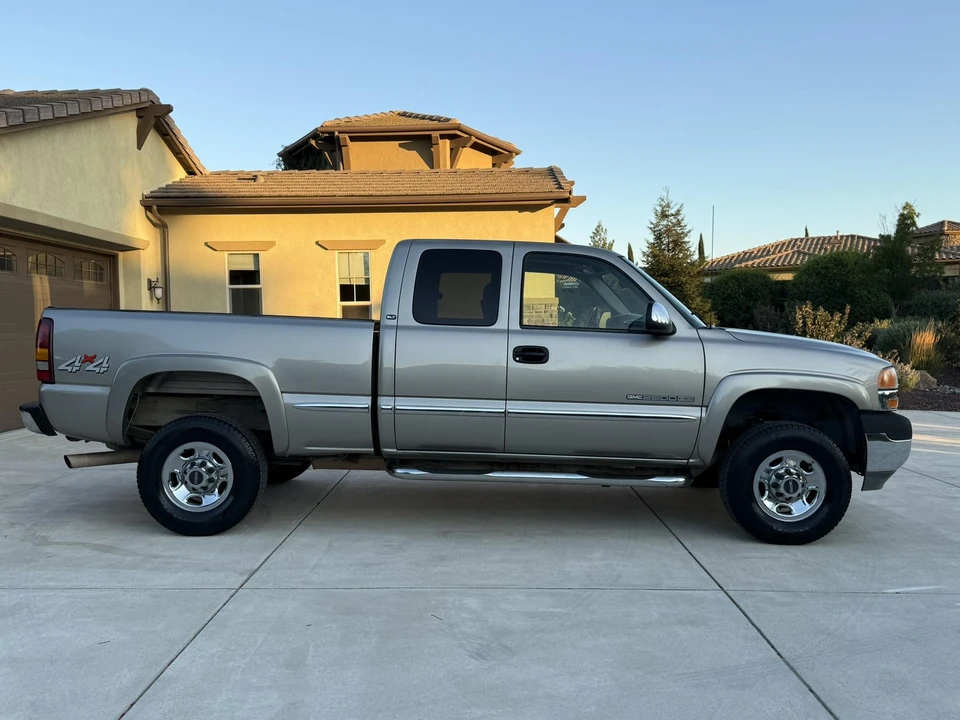 2001 GMC Sierra Heavy Duty 2nd Gen - Image 22 of 31