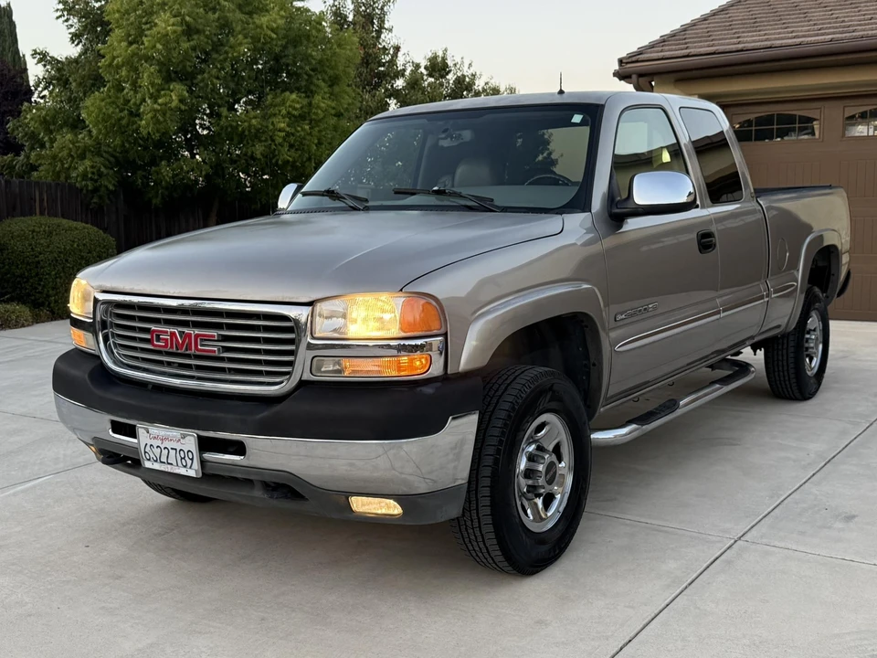 2001 GMC Sierra Heavy Duty 2nd Gen - Image 4 of 31