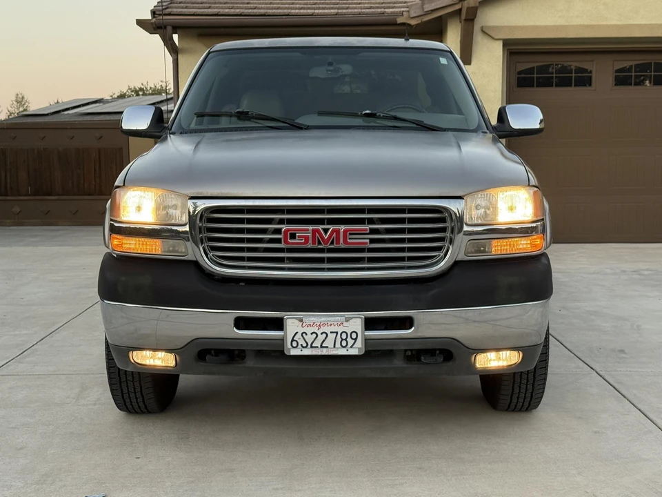 2001 GMC Sierra Heavy Duty 2nd Gen - Image 28 of 31