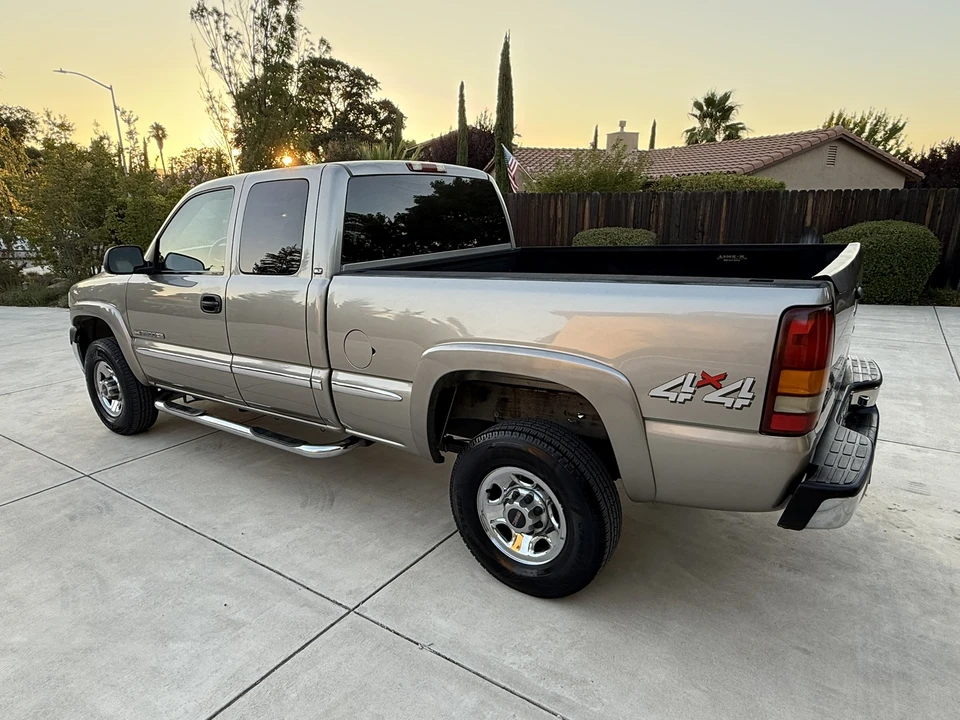 2001 GMC Sierra Heavy Duty 2nd Gen - Image 11 of 31