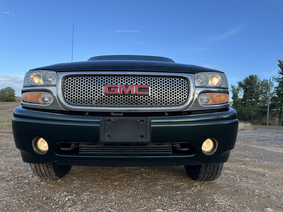 2001 GMC Yukon 2nd Gen - Image 12 of 31