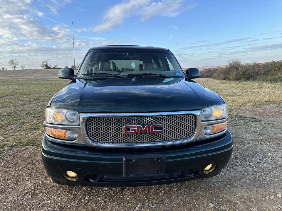 2001 GMC Yukon 2nd Gen - Image 11 of 31