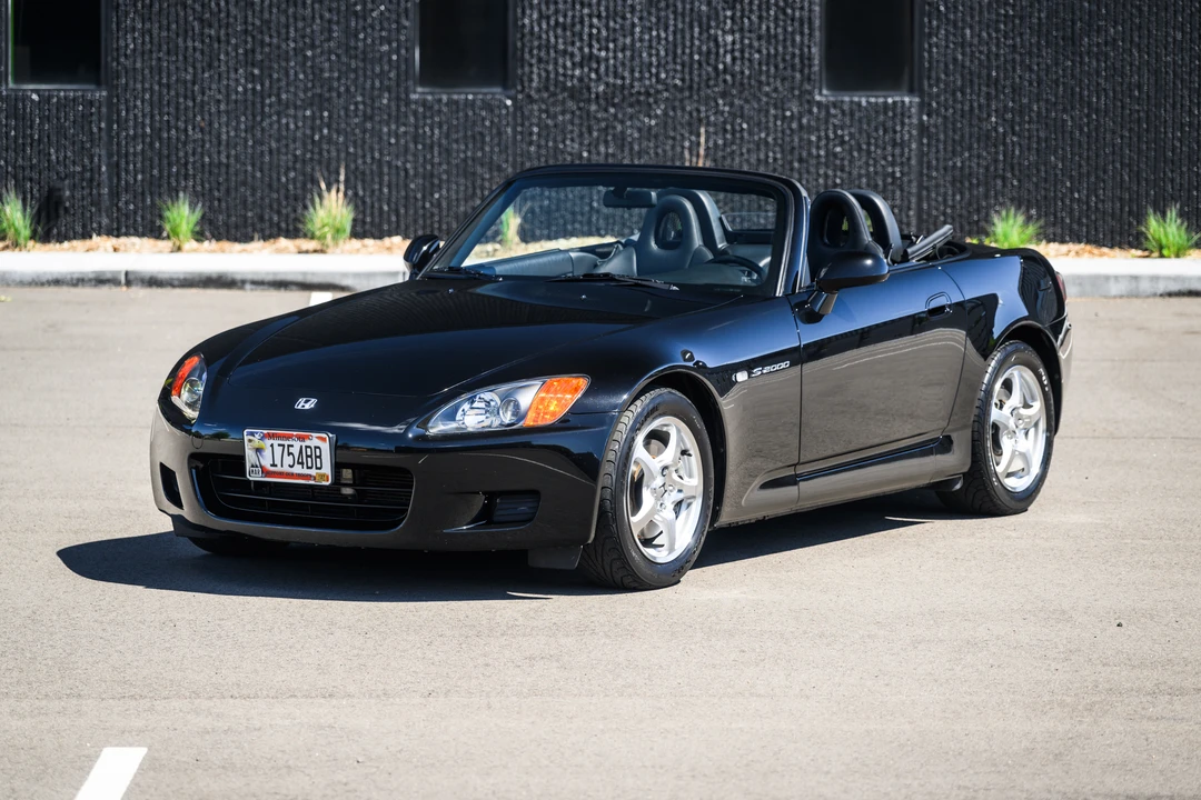 2001 Honda AP1 S2000 - Image 2 of 31