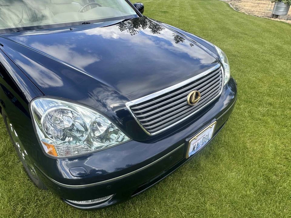 2001 Lexus LS 3rd Gen - Image 9 of 31