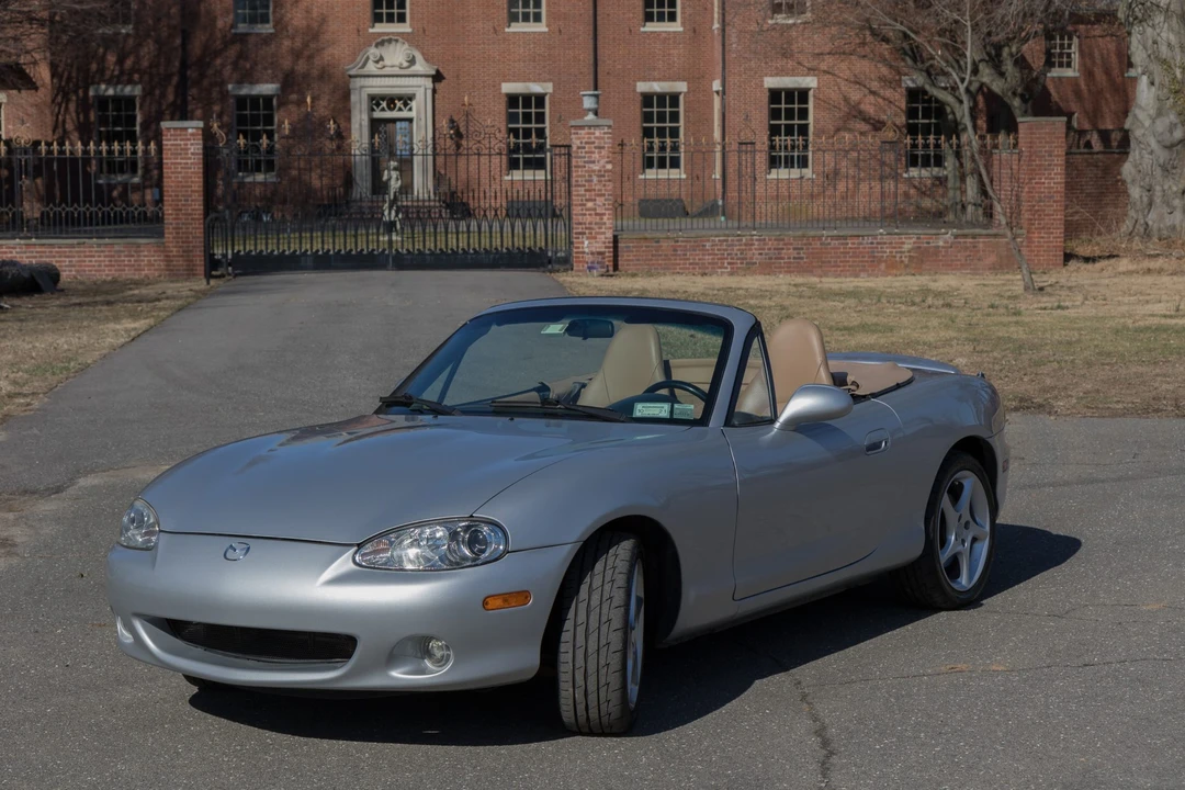 2001 Mazda NB MX-5 Miata - Image 3 of 31