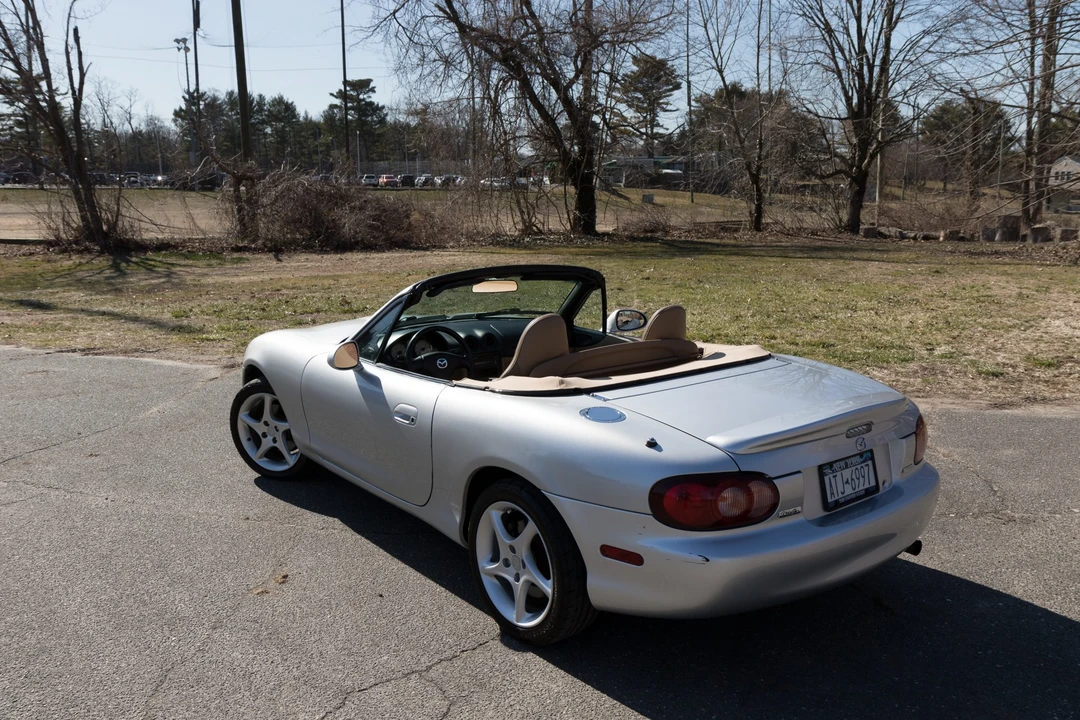2001 Mazda NB MX-5 Miata - Image 7 of 31