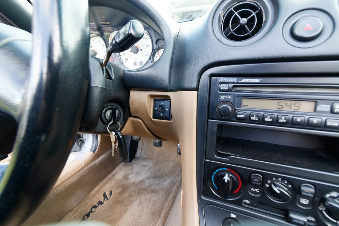 2001 Mazda NB MX-5 Miata - Image 26 of 31