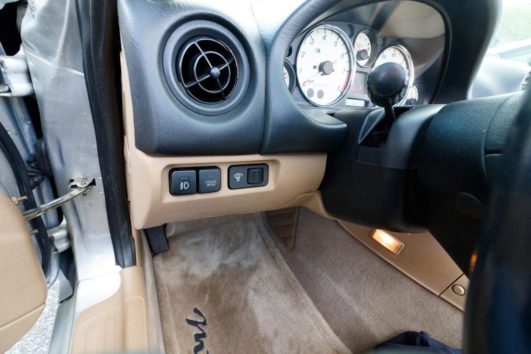 2001 Mazda NB MX-5 Miata - Image 25 of 31