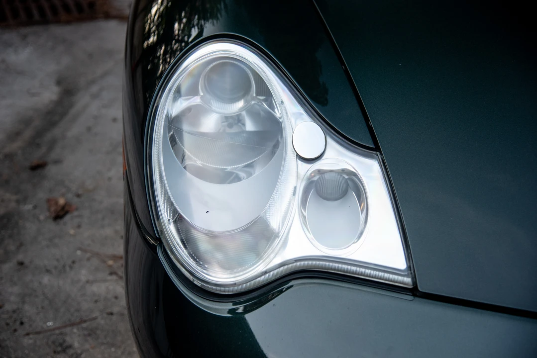 2001 Porsche 996 Turbo - Image 25 of 31