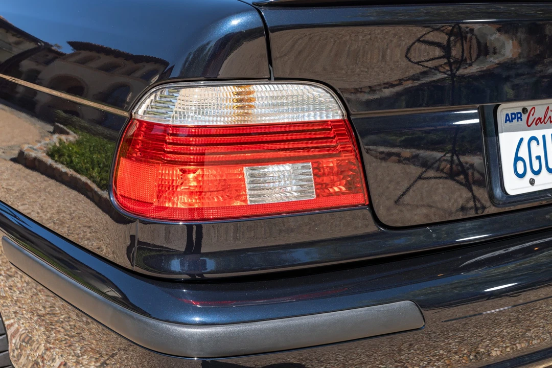 2002 BMW E39 M5 - Image 30 of 31