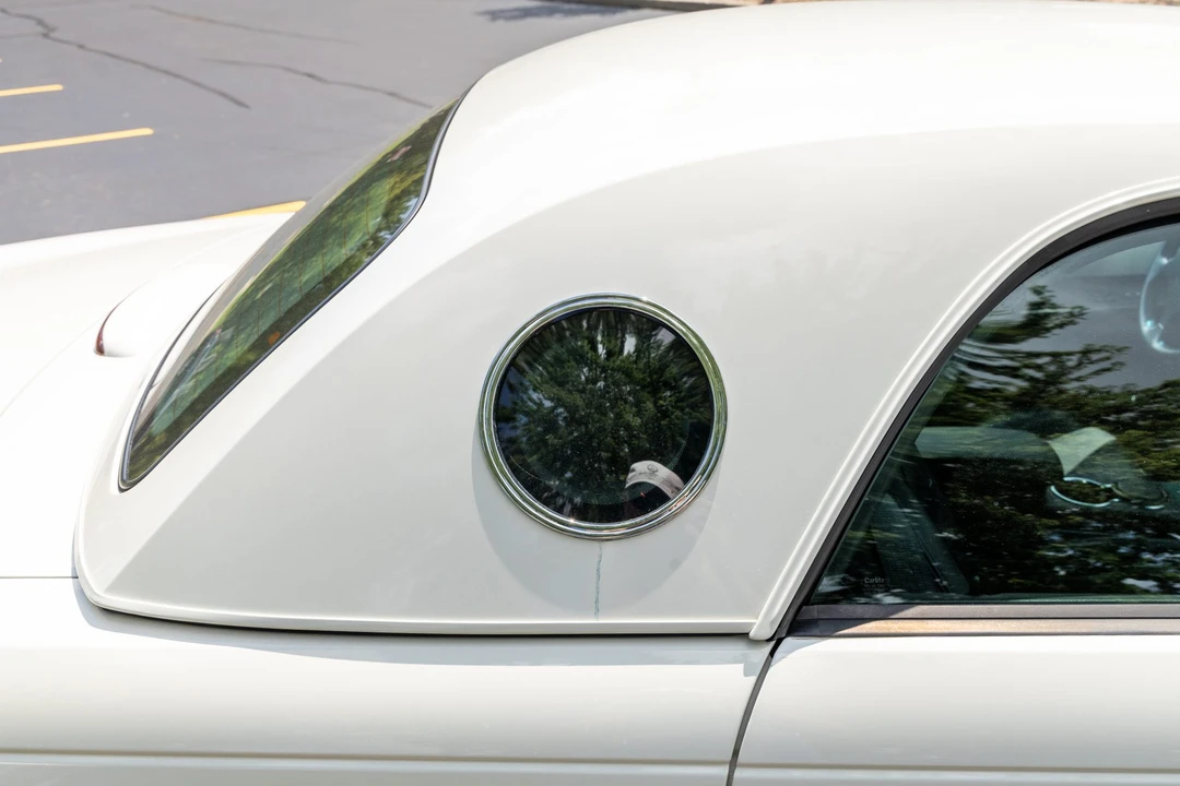 2002 Ford Thunderbird 11th Gen - Image 25 of 31