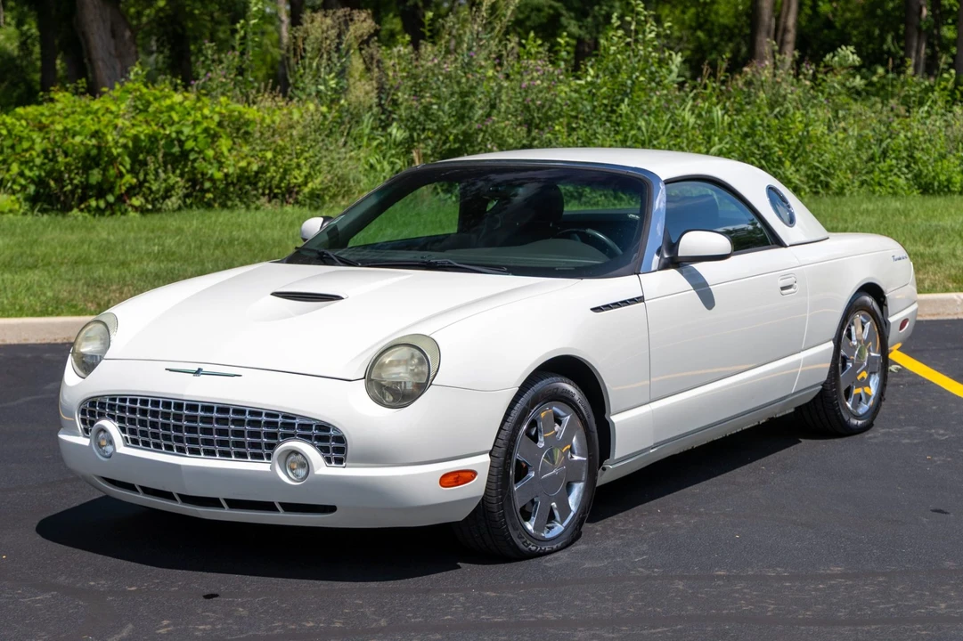 2002 Ford Thunderbird 11th Gen - Image 1 of 31