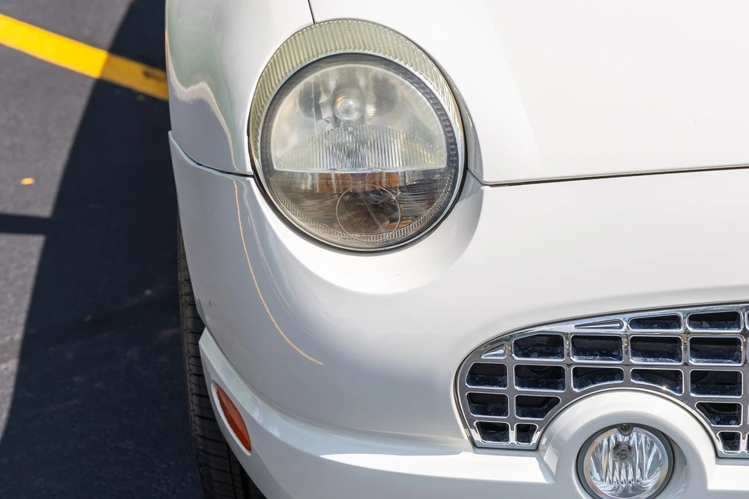 2002 Ford Thunderbird 11th Gen - Image 11 of 31