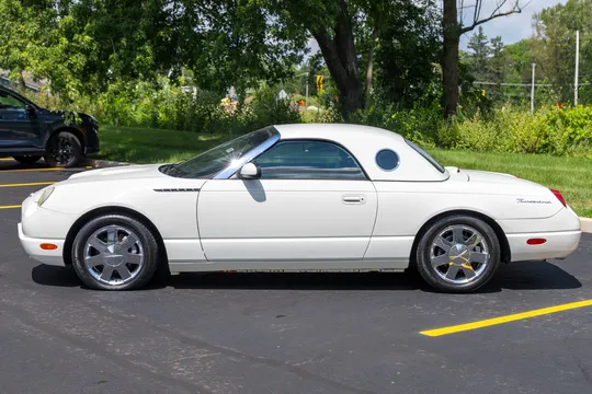 2002 Ford Thunderbird 11th Gen - Image 2 of 31