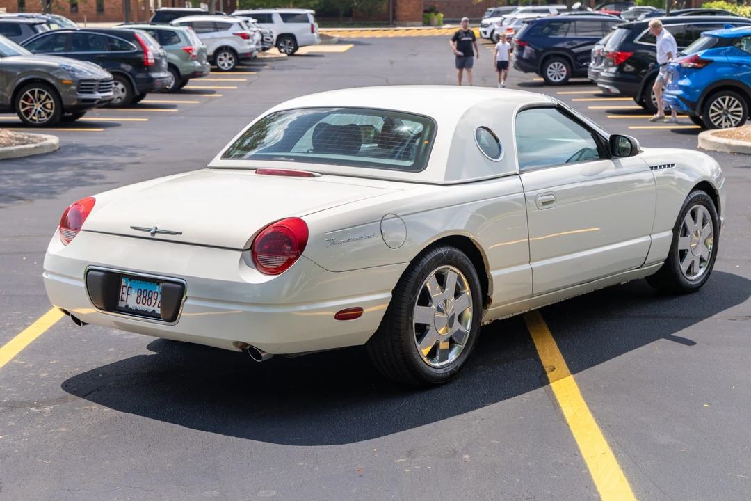 2002 Ford Thunderbird 11th Gen - Image 5 of 31