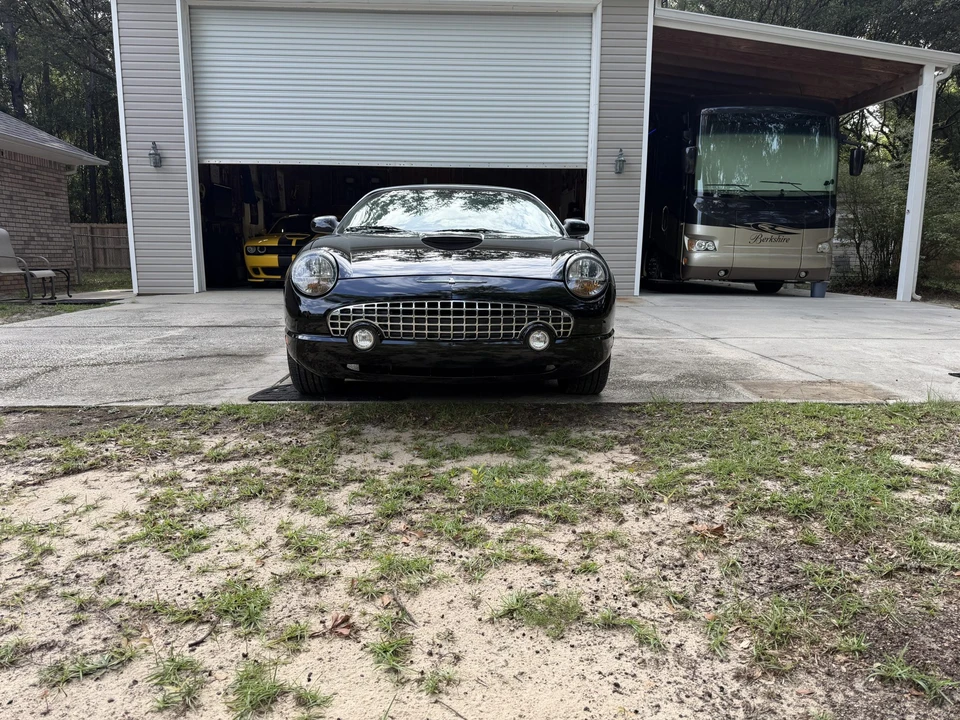 2002 Ford Thunderbird 11th Gen - Image 3 of 31
