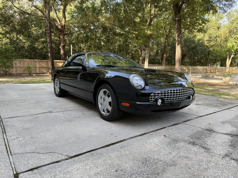 2002 Ford Thunderbird 11th Gen - Image 22 of 31