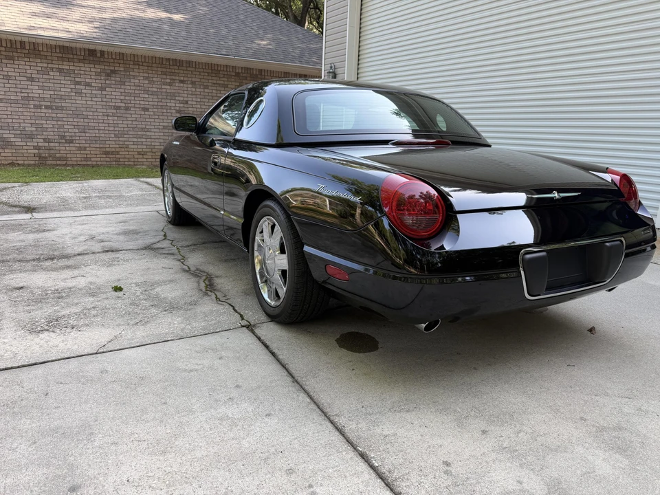 2002 Ford Thunderbird 11th Gen - Image 12 of 31