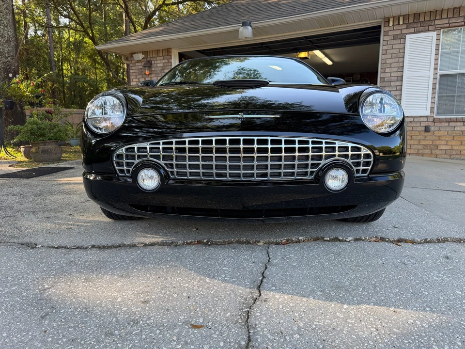 2002 Ford Thunderbird 11th Gen - Image 26 of 31