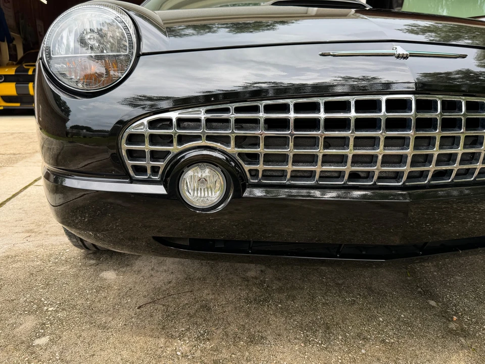 2002 Ford Thunderbird 11th Gen - Image 29 of 31