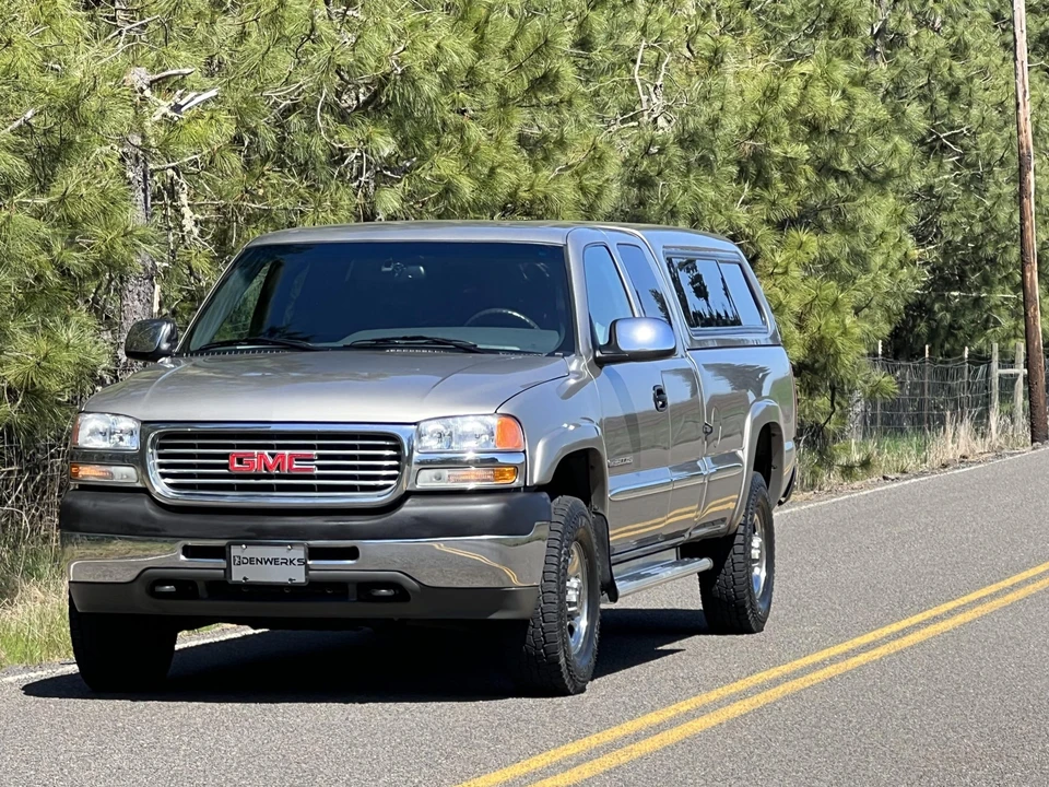 2002 GMC Sierra Heavy Duty 2nd Gen - Image 15 of 31