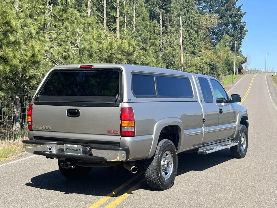 2002 GMC Sierra Heavy Duty 2nd Gen - Image 28 of 31