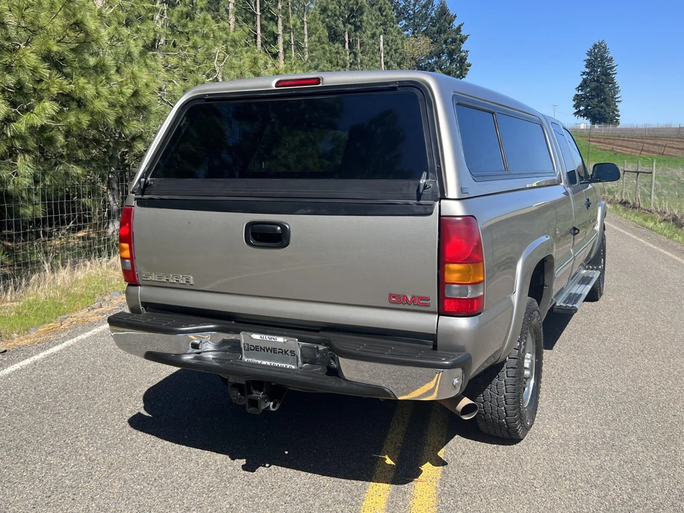 2002 GMC Sierra Heavy Duty 2nd Gen - Image 25 of 31