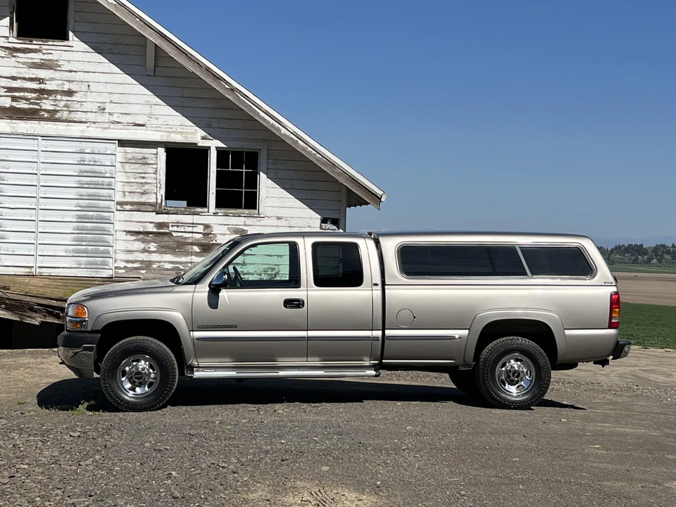 2002 GMC Sierra Heavy Duty 2nd Gen - Image 8 of 31