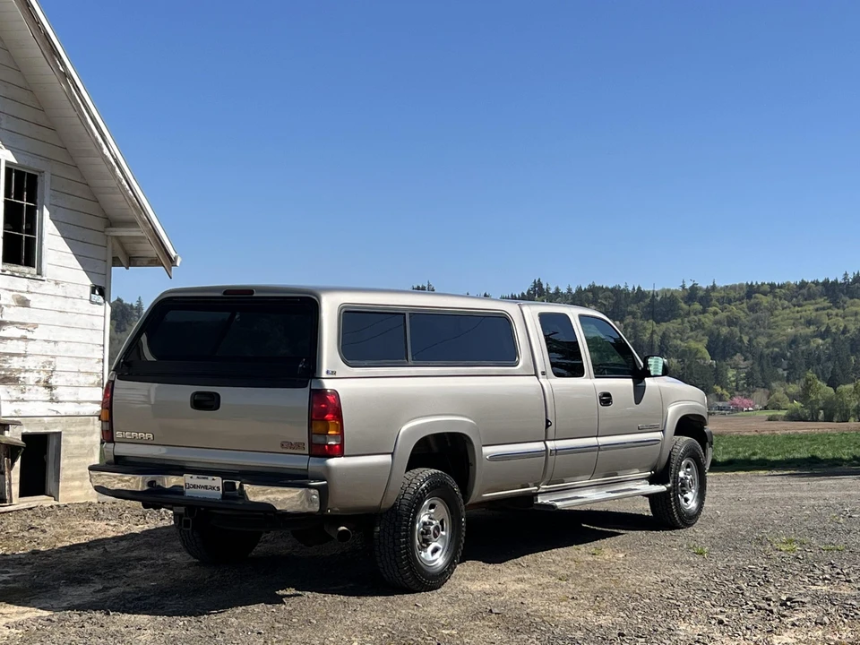 2002 GMC Sierra Heavy Duty 2nd Gen - Image 10 of 31