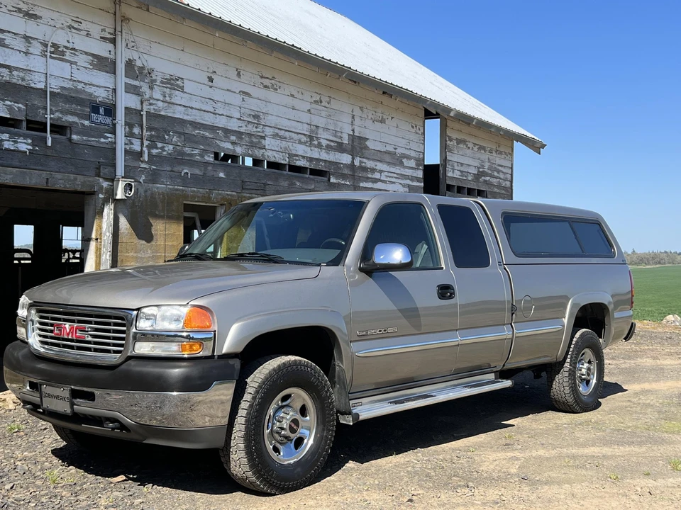 2002 GMC Sierra Heavy Duty 2nd Gen - Image 6 of 31