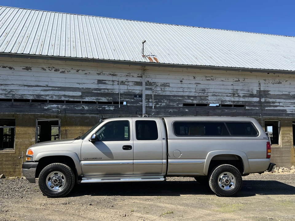 2002 GMC Sierra Heavy Duty 2nd Gen - Image 9 of 31