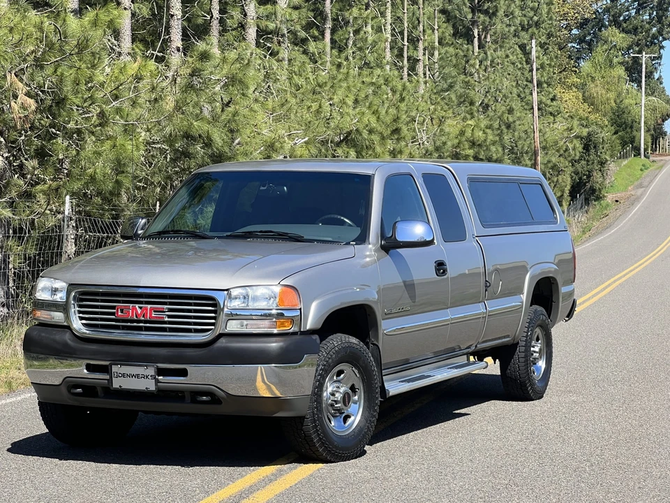 2002 GMC Sierra Heavy Duty 2nd Gen - Image 16 of 31