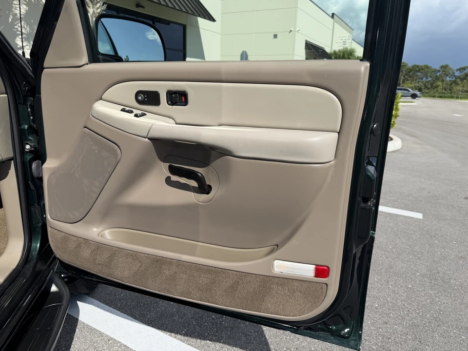 2002 GMC Yukon 2nd Gen - Image 31 of 31