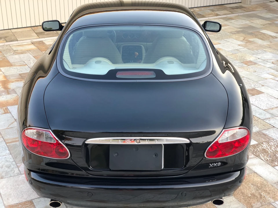 2002 Jaguar X100 XK8 - Image 17 of 31