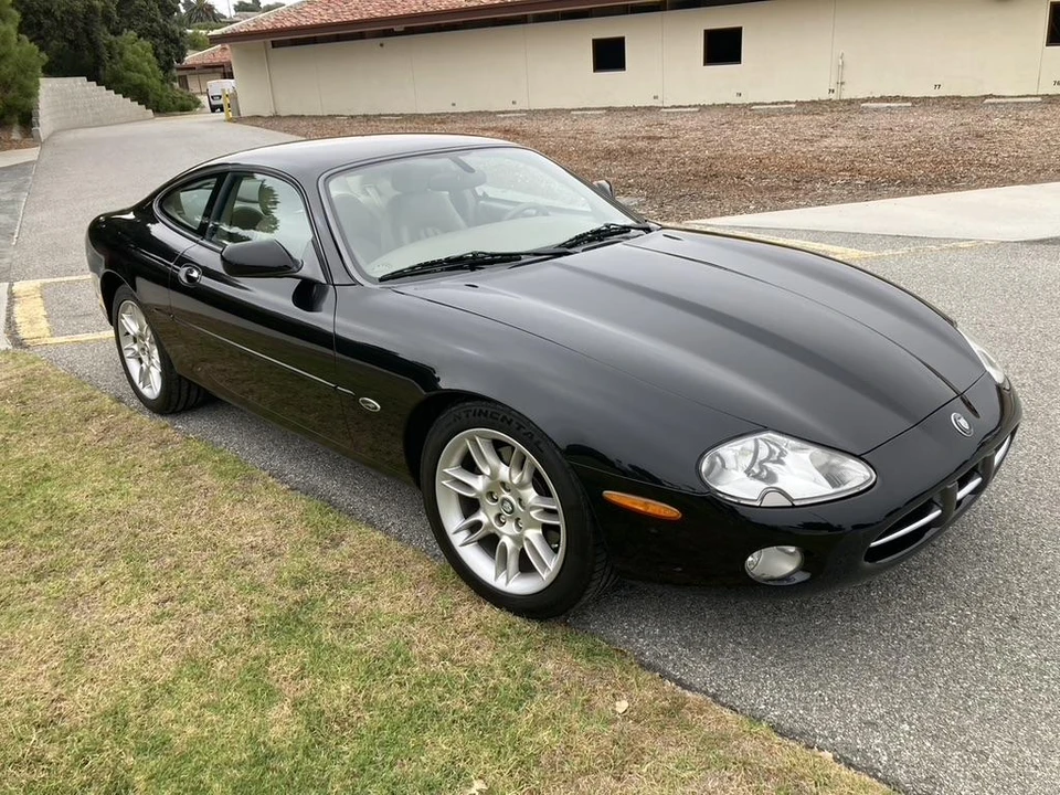 2002 Jaguar X100 XK8 - Image 12 of 31