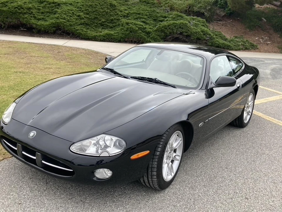 2002 Jaguar X100 XK8 - Image 3 of 31