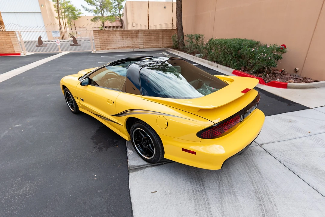 2002 Pontiac Firebird Trans Am 4th Gen - Image 13 of 31