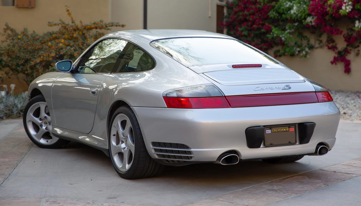 2002 Porsche 996 Carrera 4S - Image 9 of 31