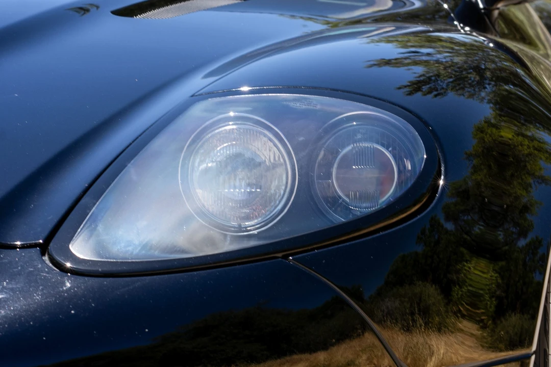2003 Aston Martin Vanquish 1st Gen - Image 12 of 31