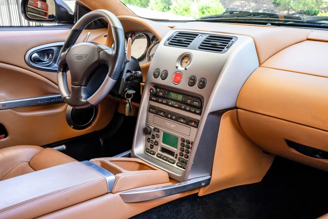 2003 Aston Martin Vanquish 1st Gen - Image 29 of 31