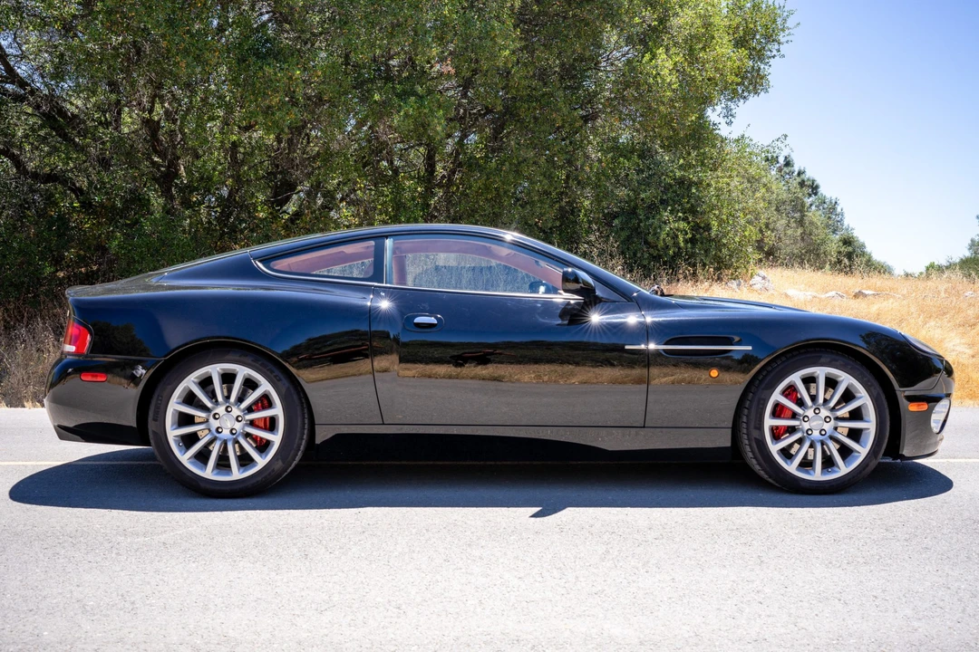 2003 Aston Martin Vanquish 1st Gen - Image 5 of 31